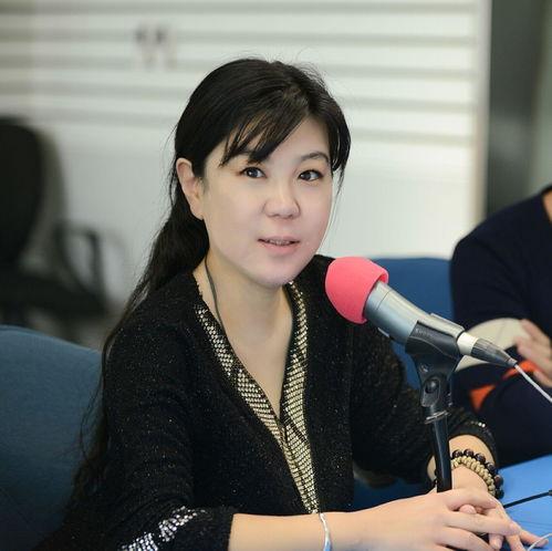 梁笑笑明星吗,璀璨星途，闪耀娱乐圈