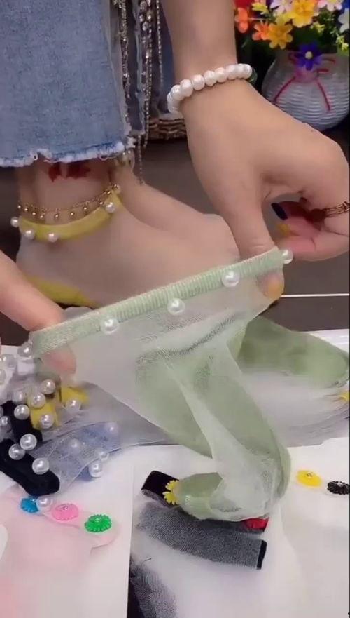网红珍珠袜子女孩,时尚与个性的完美融合